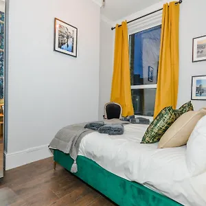  Appartement Cosy 1 Bedroom For Small Families Royaume-Uni