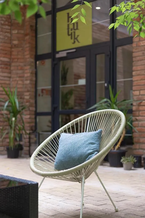 Butik Life Hotel & Apartments بودابست المجر
